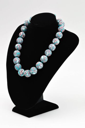 Collana fatta a mano girocollo originale con perline in argilla polimerica - MADEheart.com