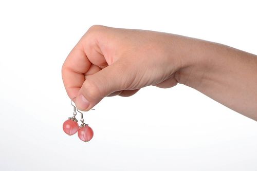 Earrings with pink agate - MADEheart.com