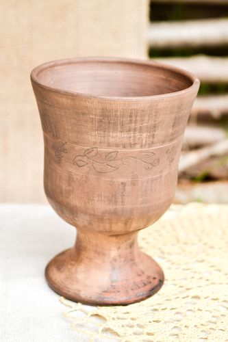 White clay handmade wine 8 oz cup on stand with Roman style pattern - MADEheart.com