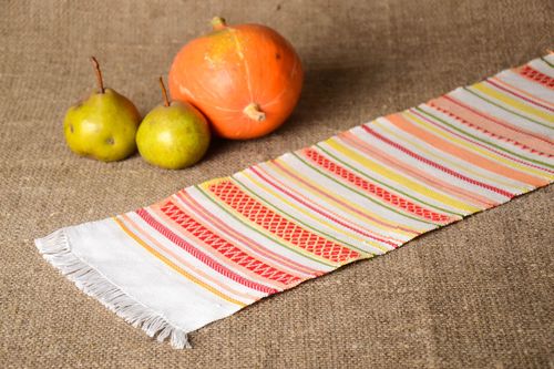 Mantel camino hecho a mano decoración de mesa étnica textil para el hogar - MADEheart.com