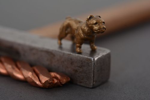 Bronzefigur Hund - Französische Bulldogge - MADEheart.com