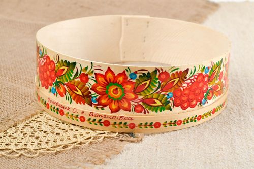 Criba de madera hecha a mano y pintada utensilio de cocina regalo original - MADEheart.com