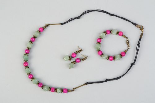 Juego de joyas de piedras naturales collar pulsera y pendientes artesanales - MADEheart.com