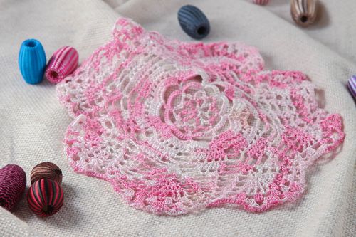 Servilleta hecha a mano color rosa decoración de casa regalo original para mujer - MADEheart.com