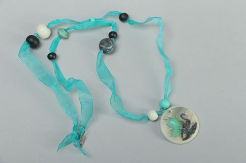 Handgemachter Anhänger aus Polymer Ton  - MADEheart.com