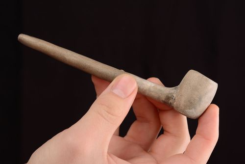 Pipe en terre cuite faite main - MADEheart.com