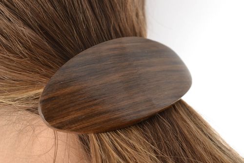 Cute hair jewelry Beautiful brown handmade wooden automatic barrette of oval shape - MADEheart.com