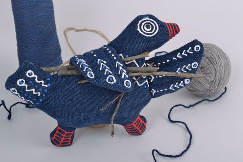 Suspension décorative en tissu jean Oie faite main avec peinture de créateur - MADEheart.com