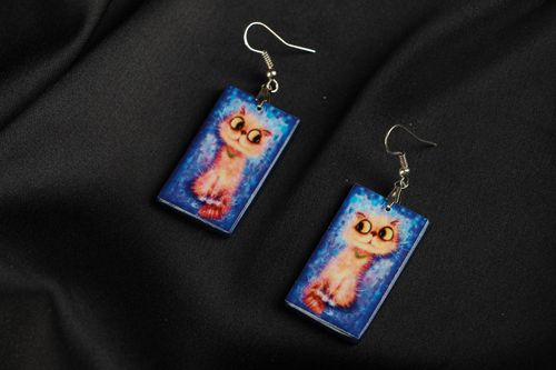 Long dangle earrings with kittens - MADEheart.com