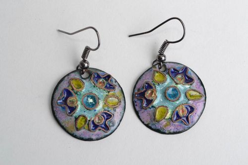 Handmade round shaped enameled copper dangling earrings in blue color palette - MADEheart.com