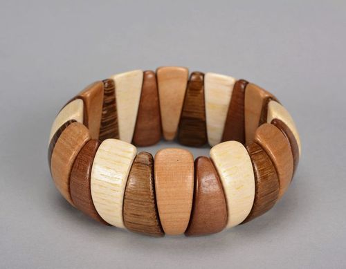 Коричневый браслет деревянный - MADEheart.com