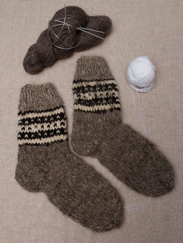 Mens woolen socks - MADEheart.com