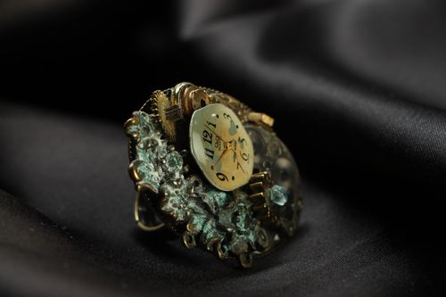 Large round metal ring in steampunk style - MADEheart.com