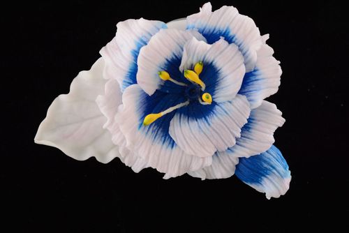 Designer plastic brooch - MADEheart.com