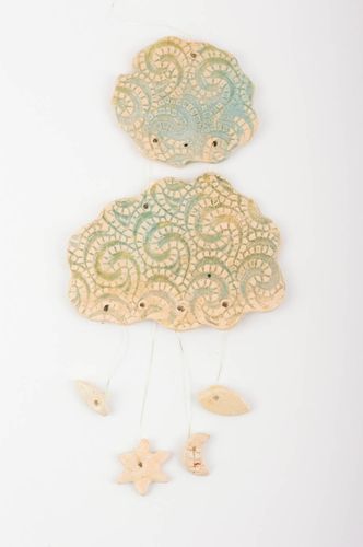 Objet à suspendre fait main Décoration céramique peinte nuages Déco maison - MADEheart.com