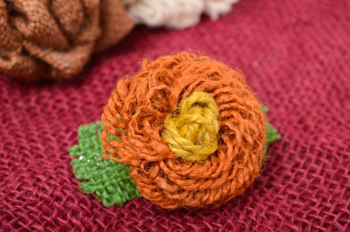 Pince cheveux fleur faite main Barrette cheveux orange Accessoire femme - MADEheart.com