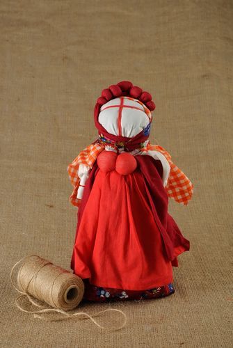 Bambola etnica di stoffa fatta a mano amuleto talismano slavo amarena donna - MADEheart.com