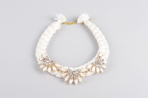 Handgeschaffene weiße Damen Halskette Halsschmuck für Damen Schmuck Collier zart - MADEheart.com