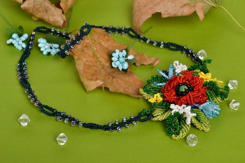 Hand-woven pendant elegant thread jewelry macrame bijouterie gift for women - MADEheart.com