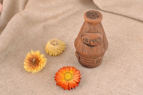 Ceramic pepper cellar kilned with milk - MADEheart.com