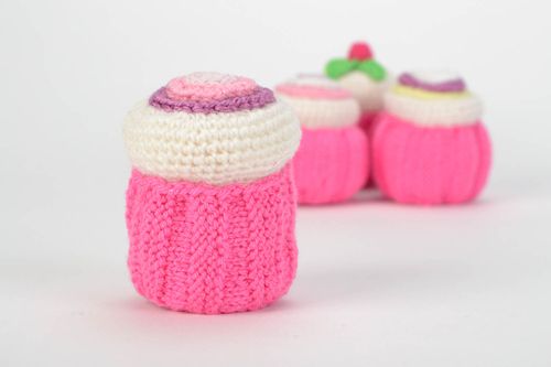 Beautiful soft handmade crochet cake of pink color for home decor - MADEheart.com
