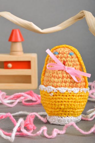 Handmade Easter decoration yellow crochet chicken with bow in basket  - MADEheart.com