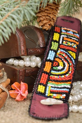 Bracelet en perles de rocaille fait main à base de cuir large bijou pour femme - MADEheart.com