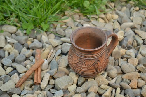 Rustic clay cup in brown color with handle and classic pattern 3 oz - MADEheart.com