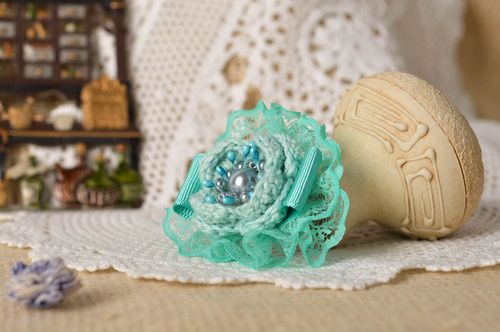 Handgefertigte Modeschmuck Brosche Designer Schmuck Frisur Haarspange rosa - MADEheart.com