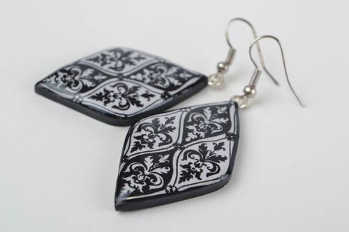 Handgemachte schöne originelle ungewöhnliche Decoupage Ohrringe aus Polymer Ton  - MADEheart.com