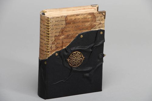 Genuine leather notebook - MADEheart.com