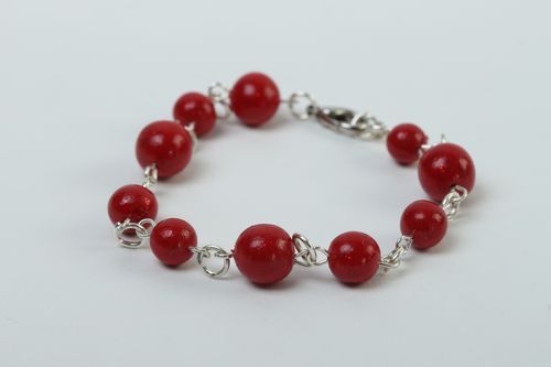 Armband mit Kugeln handmade Armband rot Keramik Schmuck Frauen Accessoire - MADEheart.com