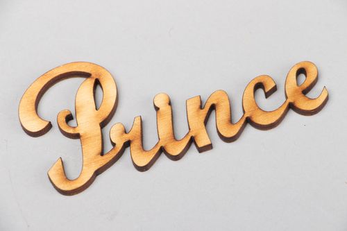 Semilavorato fatto a mano a forma di scritta Prince materiale da dipingere - MADEheart.com