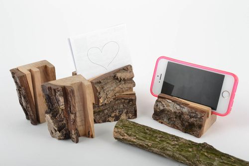 Set of stands for cell phones made of wood for home and table decor 5 pieces - MADEheart.com