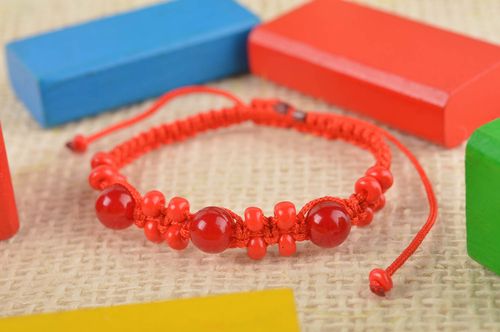 Friends bracelet kids accessories handmade jewelry bracelets for women - MADEheart.com