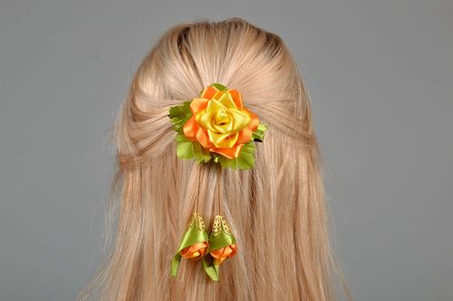 Pinza de raso para el pelo “Rosa de té” - MADEheart.com