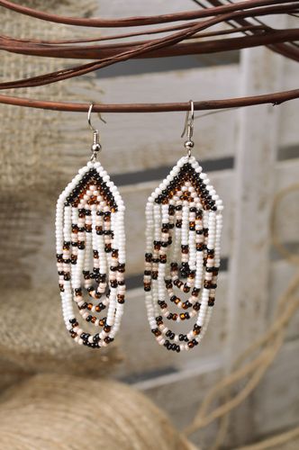 Longues boucles doreilles de perles de rocaille tchèque pendantes faites main - MADEheart.com