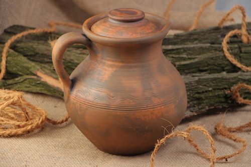 30 oz ceramic pitcher pot with lid and handle in classic style 2,9 lb - MADEheart.com