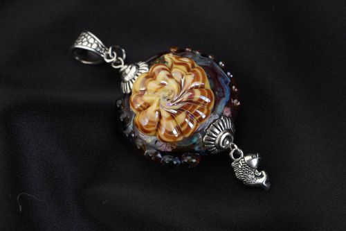 Pendentif en verre artisanal fait main Coquillage - MADEheart.com