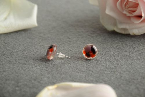 Round-shaped designer earrings handmade glass fusing jewelry in red colors  - MADEheart.com