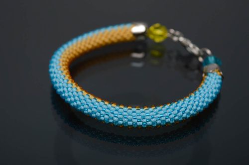 Blue and yellow beaded bracelet - MADEheart.com