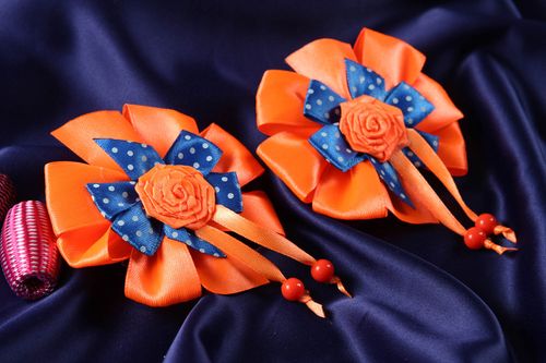 Pinces à cheveux fait main Barrettes fleurs en rubans orange bleu Cadeau fille - MADEheart.com