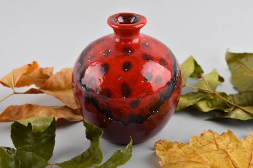 Vase argile Déco maison fait main de couleur rouge foncé Cadeau original - MADEheart.com