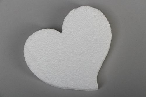 Coeur en polystyrène sculpté pour serviettage et peinture - MADEheart.com