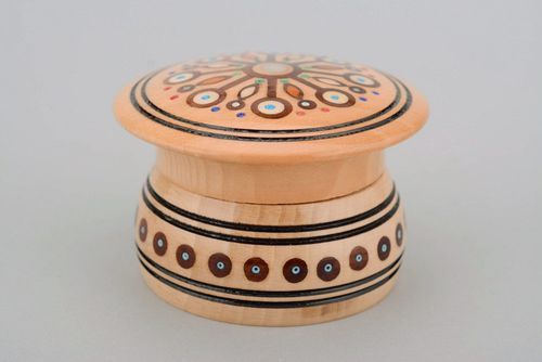 Wooden box inlaid with beads - MADEheart.com