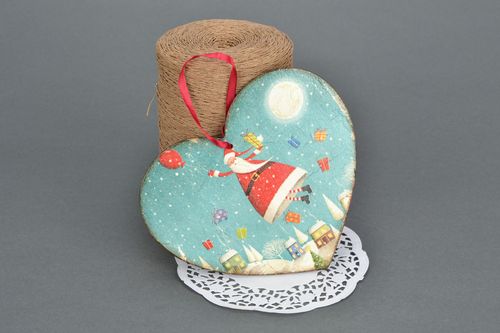 Christbaum Schmuck Herz aus Holz - MADEheart.com