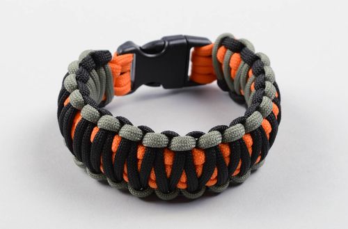 Bracciale di paracord fatto a mano accessorio originale braccialetto di moda - MADEheart.com