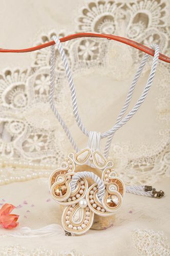 Handmade Modeschmuck Anhänger Ethno Schmuck Frauen Accessoire - MADEheart.com