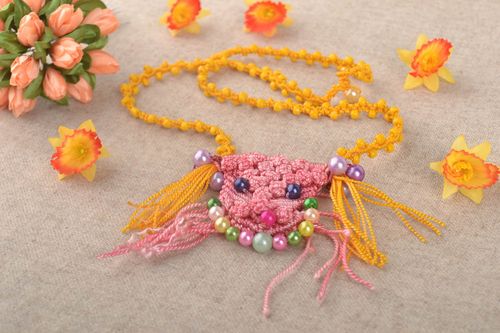 Colgante original hecho a mano accesorio para mujer bisutería artesanal - MADEheart.com