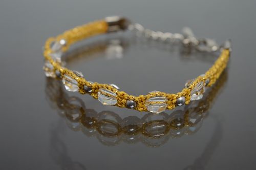 Macrame bracelet with crystal glass beads - MADEheart.com